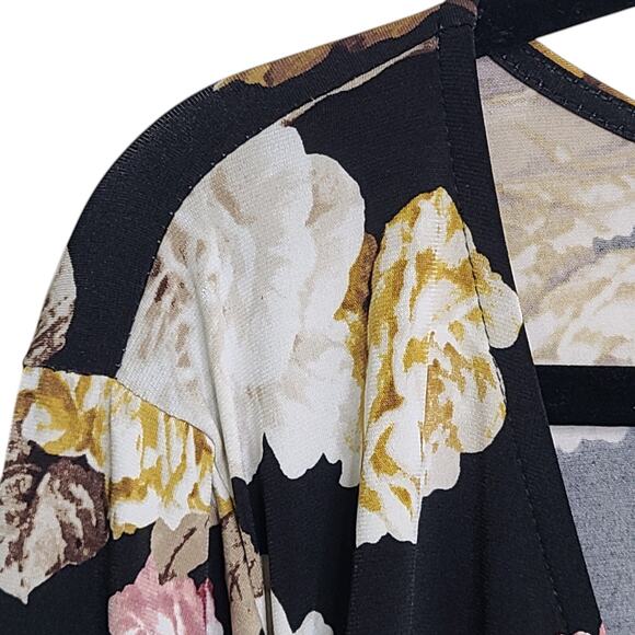 Torrid Womens Plus 2X 18/20 Black Floral Knit Wrap Peplum Top Shirt Fairy Grunge - Picture 7 of 13